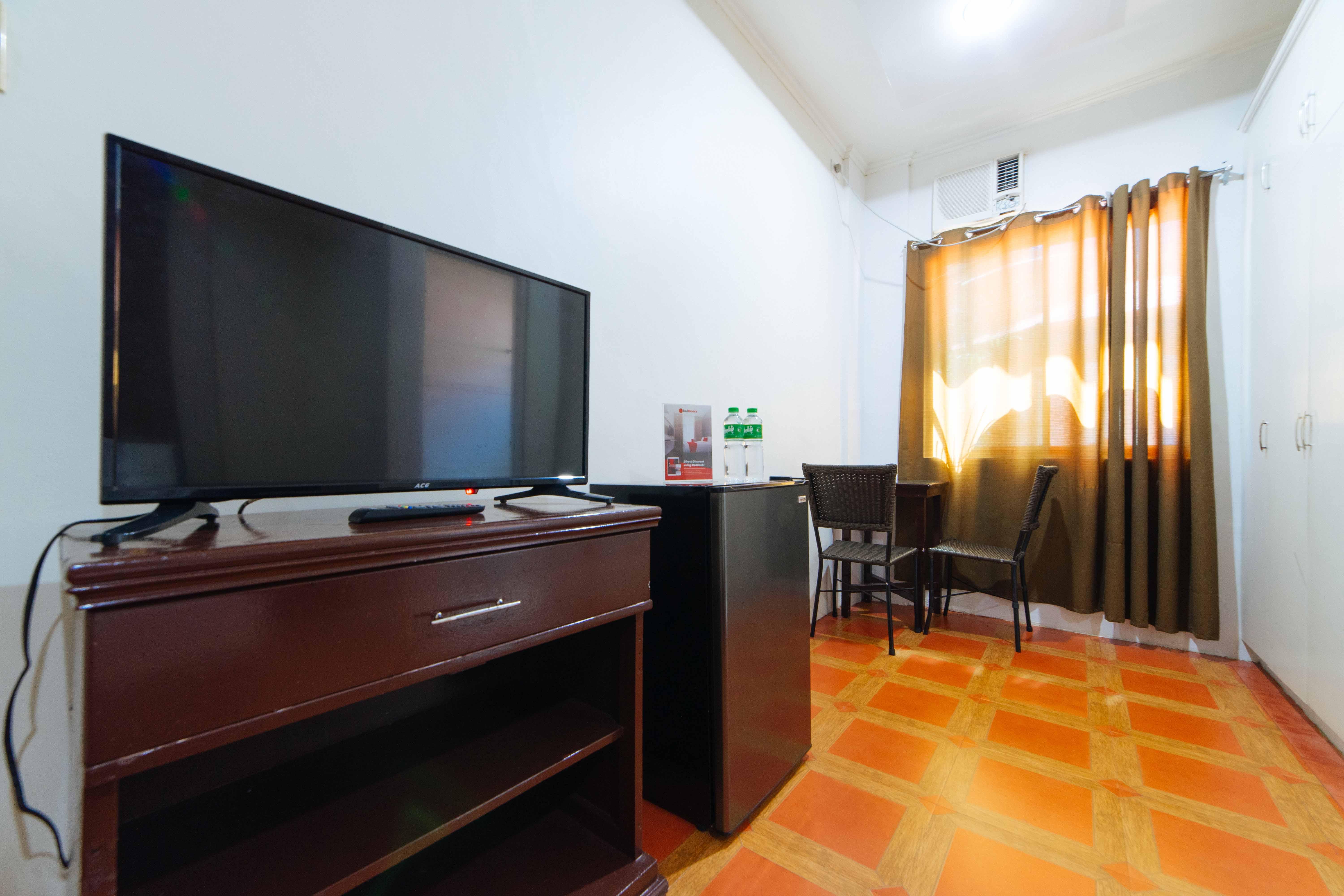 Reddoorz Near Walking Street Angeles City Exterior foto