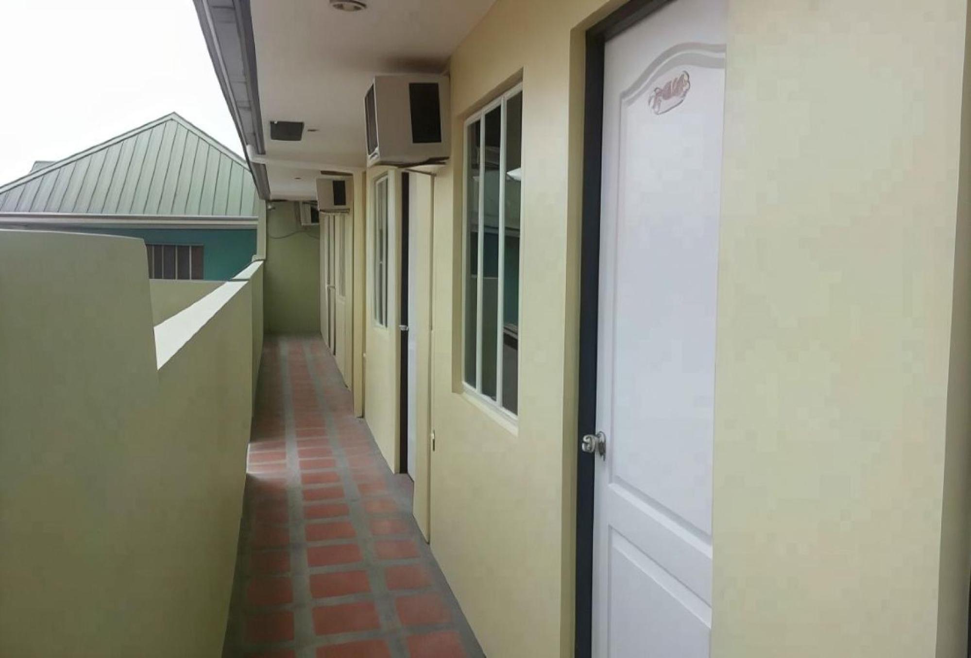 Reddoorz Near Walking Street Angeles City Exterior foto